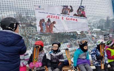 Dzieci z gminy Muszyna JEŻDŻĄ Z GŁOWĄ na nartach